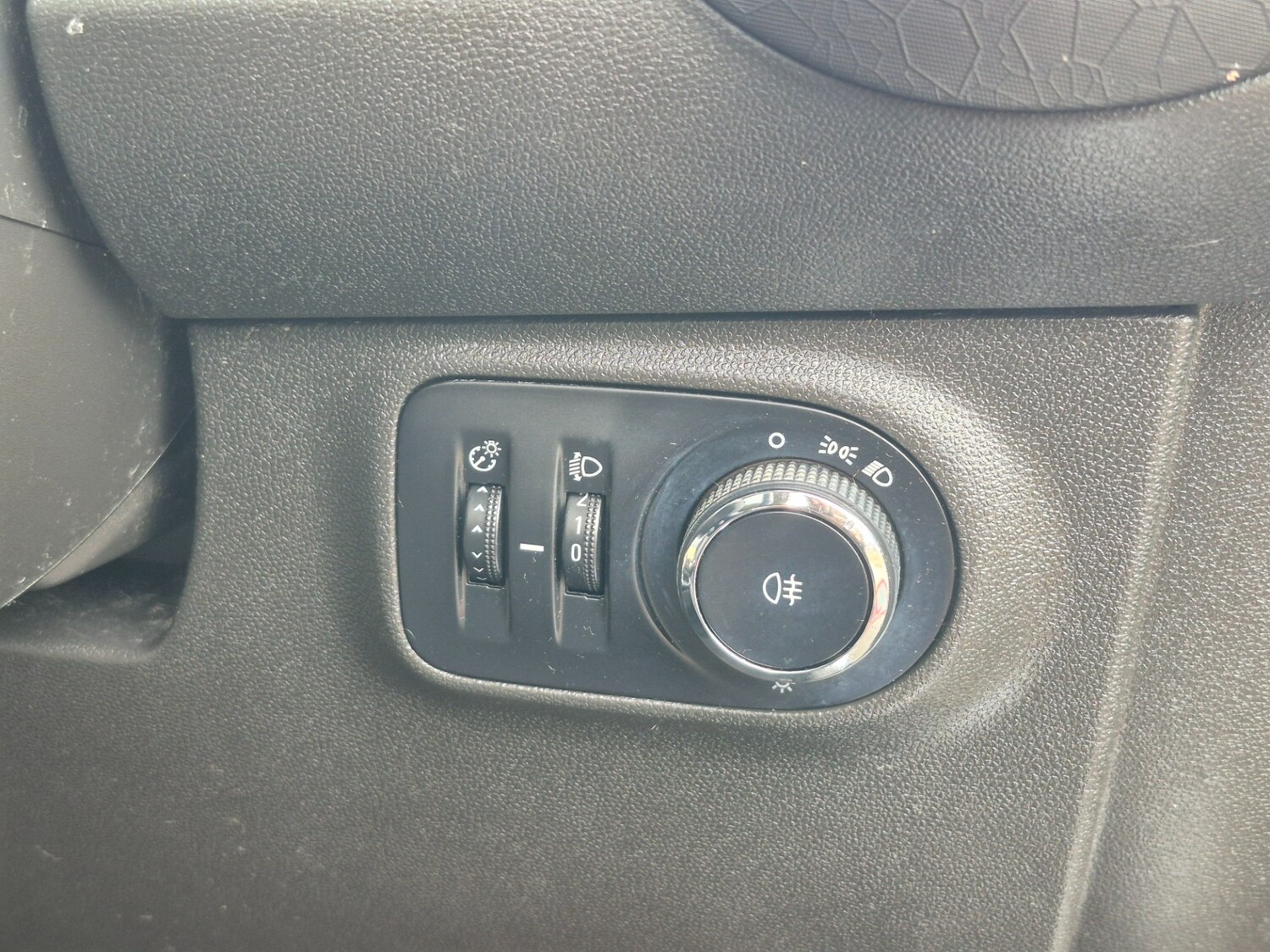 Used Vauxhall ADAM 2013 for sale - 77902045: Photo 22