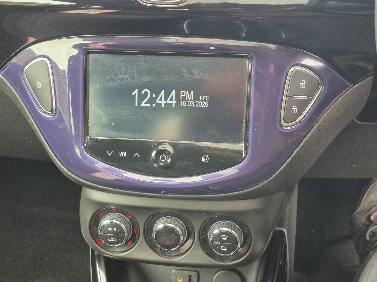 Used Vauxhall ADAM 2013 for sale - 77902045: Photo 23