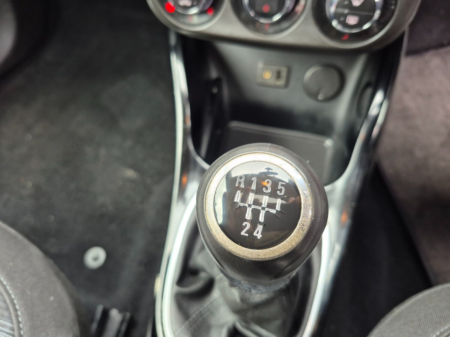 Used Vauxhall ADAM 2013 for sale - 77902045: Photo 25