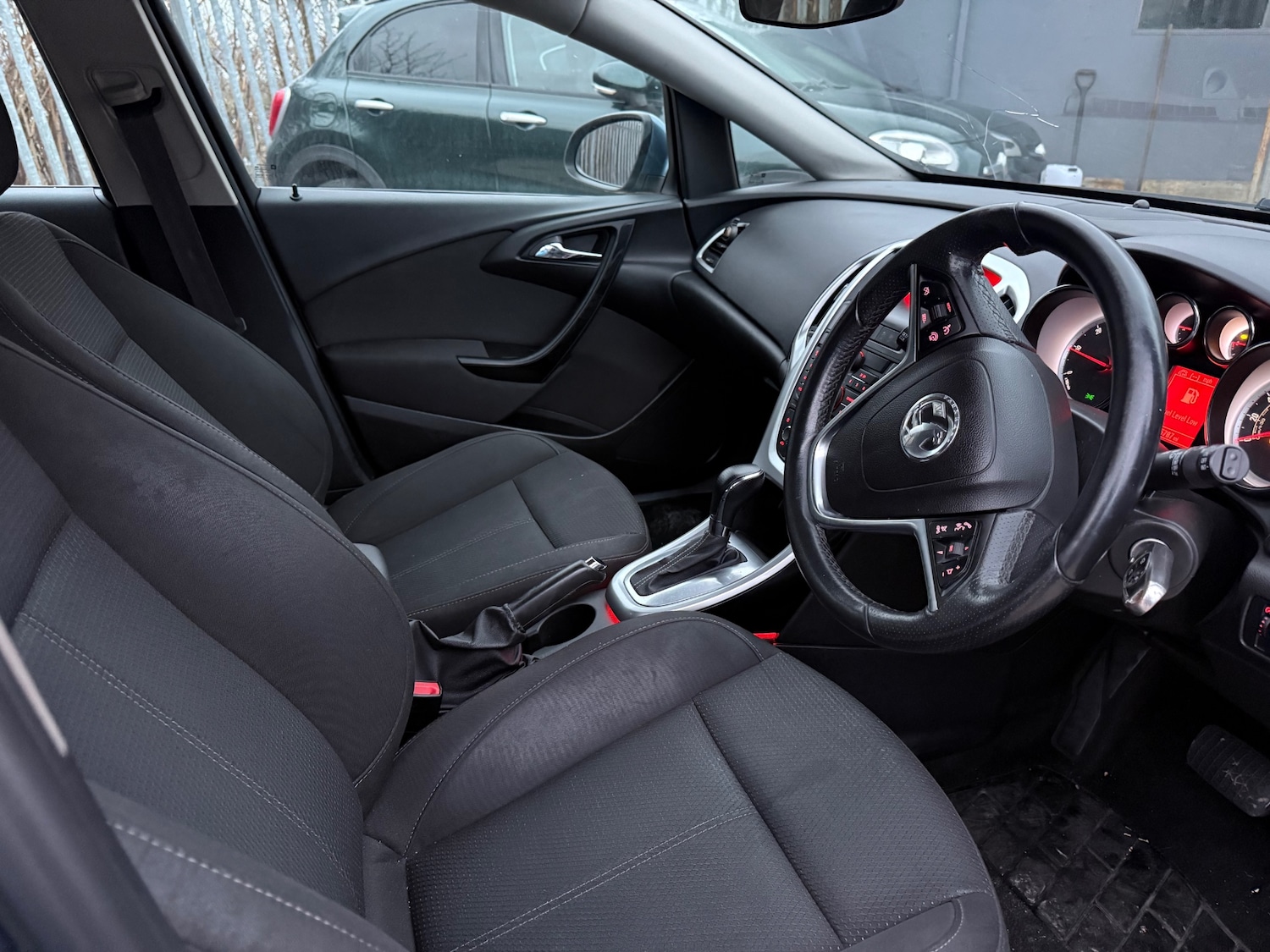 Used Vauxhall Astra 2015 for sale - 77058439: Photo 14