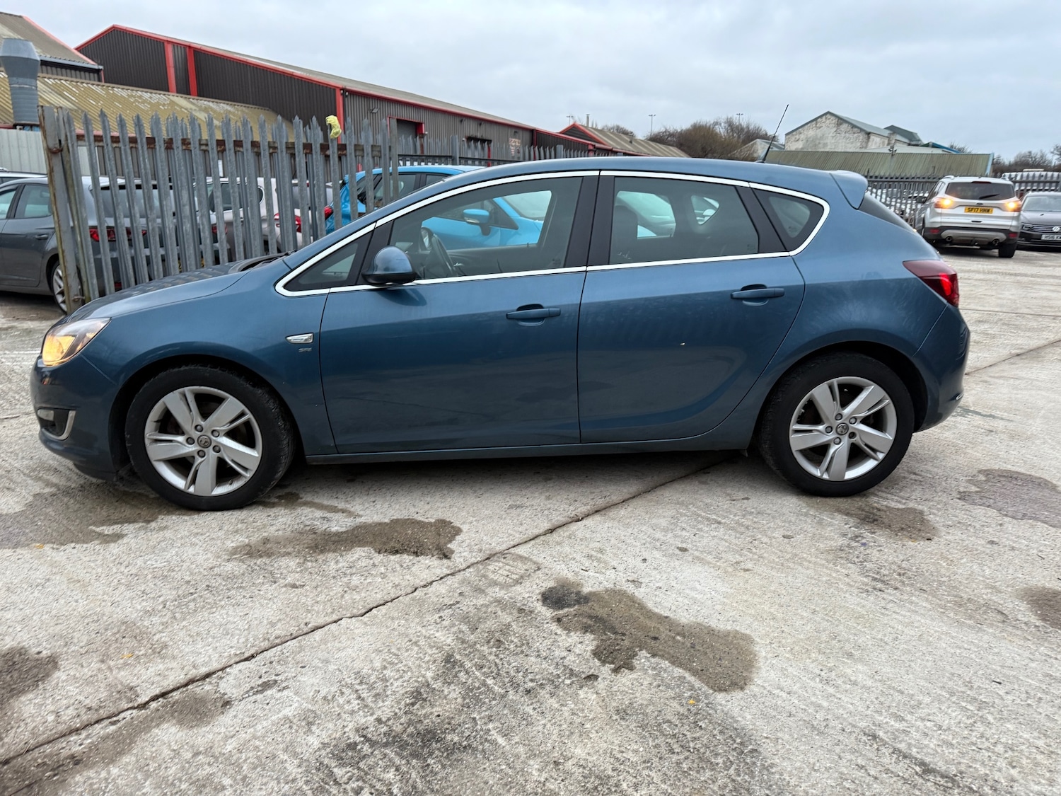 Used Vauxhall Astra 2015 for sale - 77058439: Photo 6