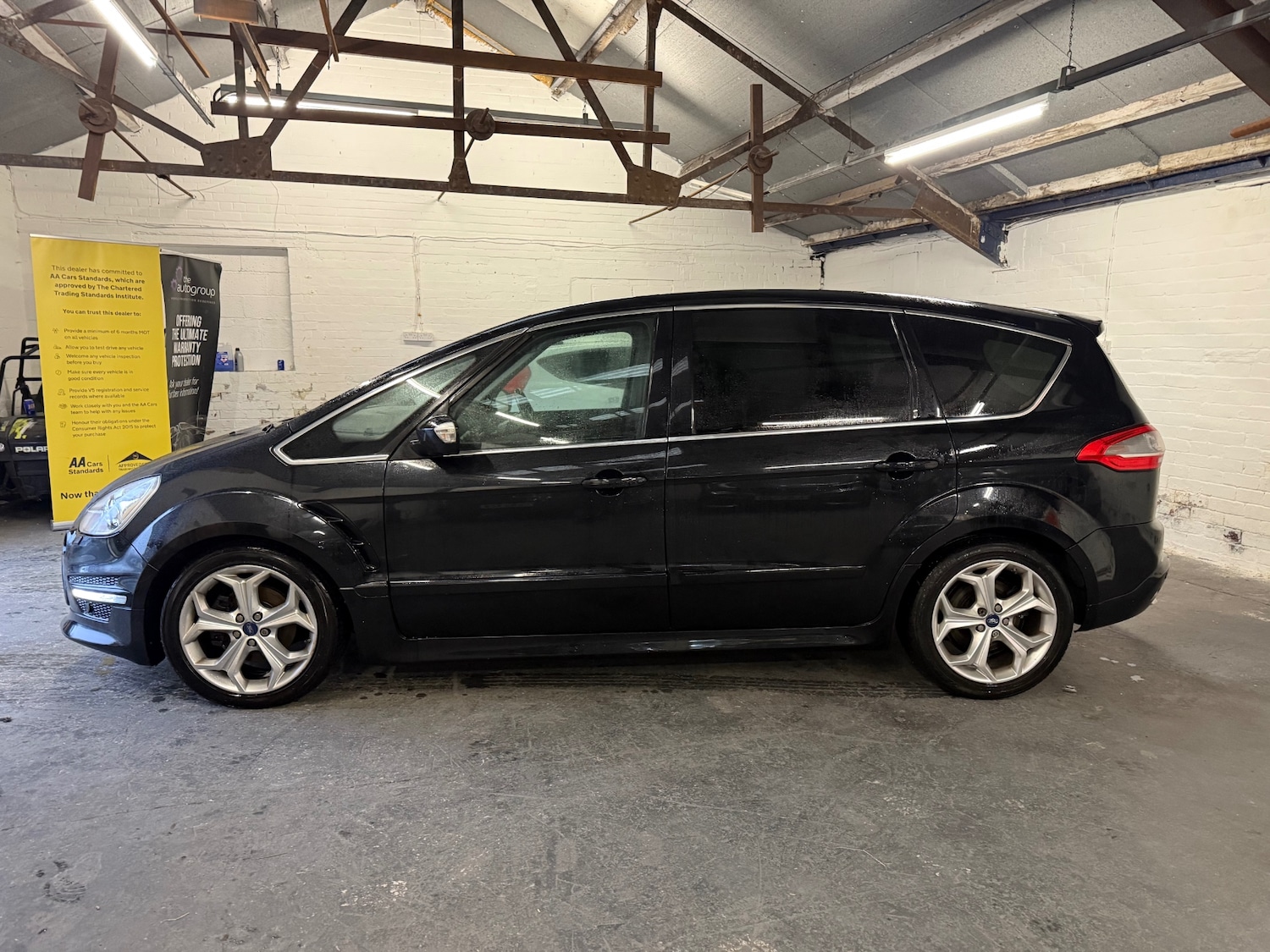 Used Ford S-Max 2014 for sale - 77141037: Photo 5