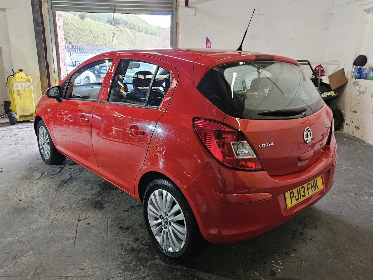 Used Vauxhall Corsa 2013 for sale - 78025606: Photo 4