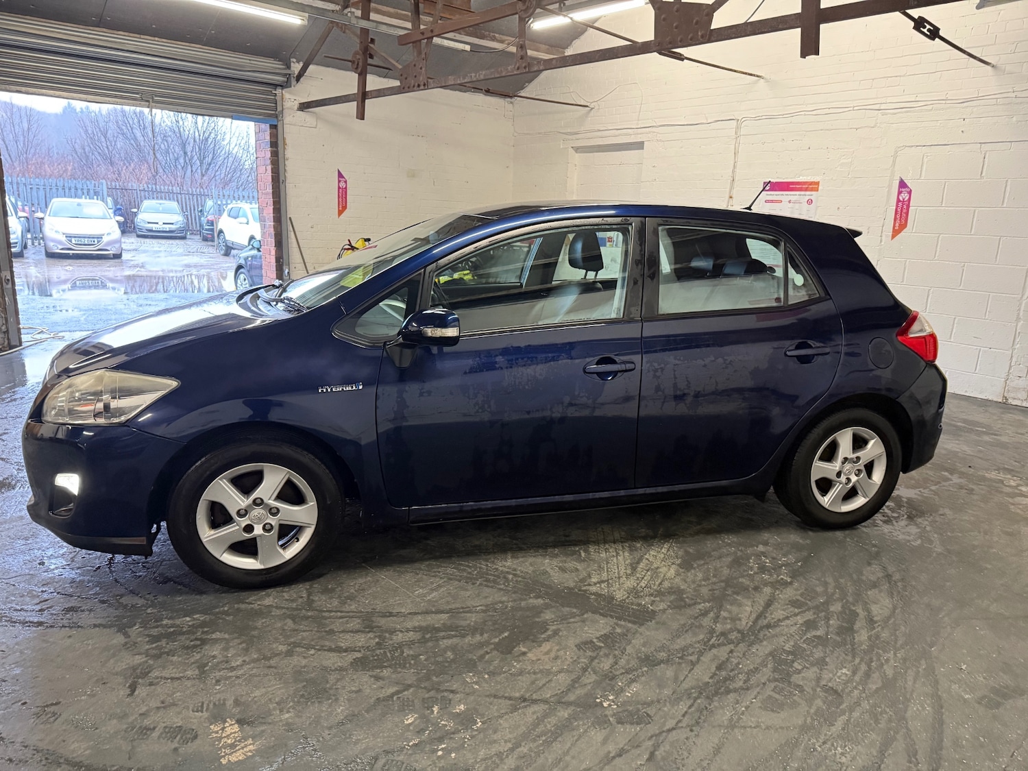 Used Toyota Auris 2011 for sale - 77141039: Photo 5