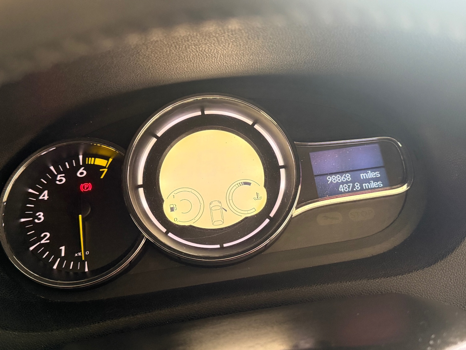 Used Renault Megane 2010 for sale - 77141019: Photo 13