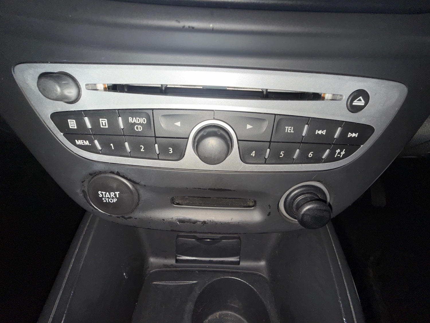 Used Renault Megane 2010 for sale - 77141019: Photo 14