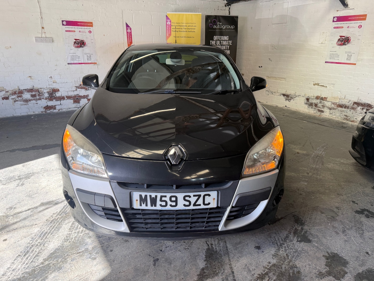 Used Renault Megane 2010 for sale - 77141019: Photo 2