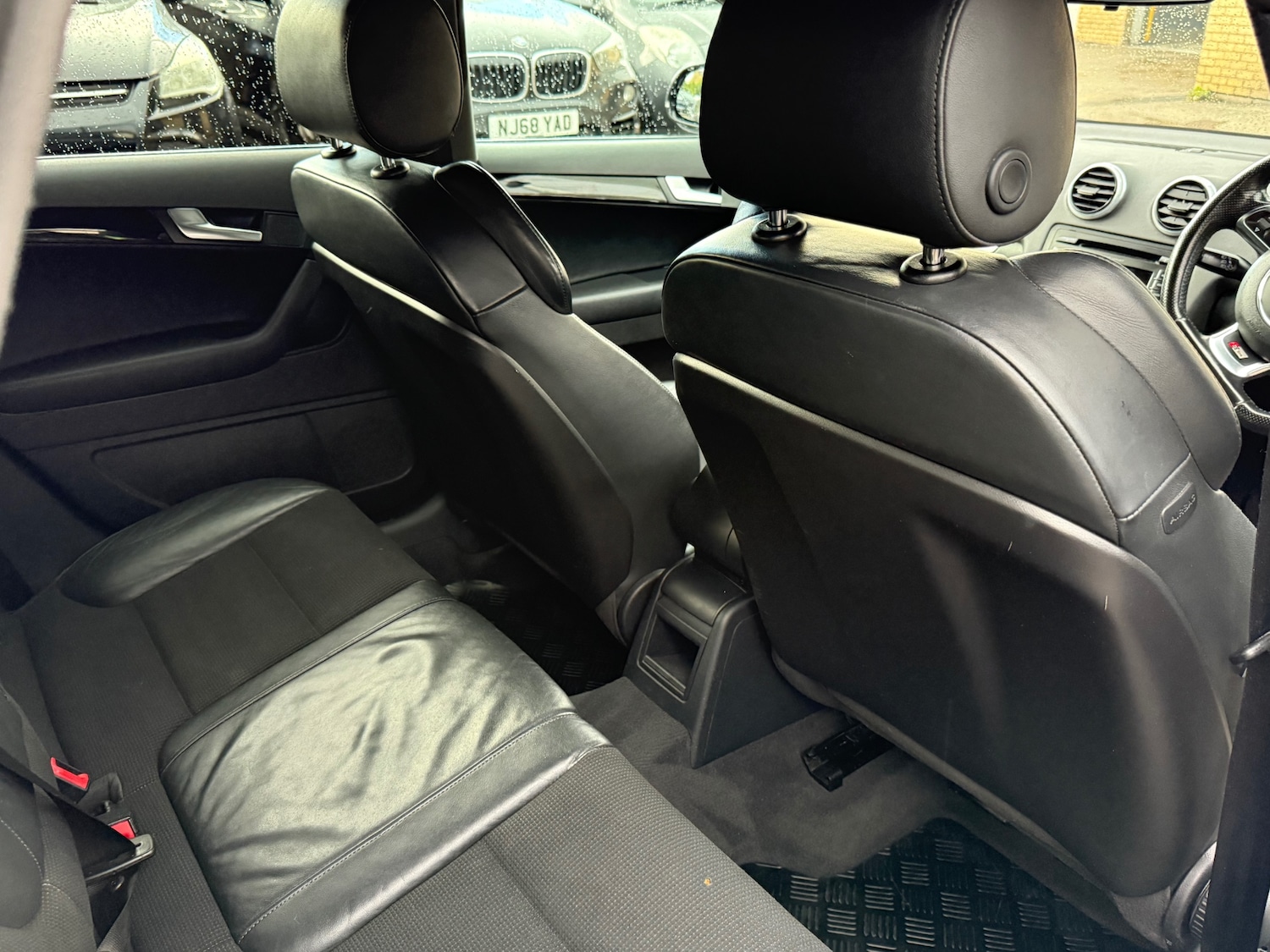Vehicle 29