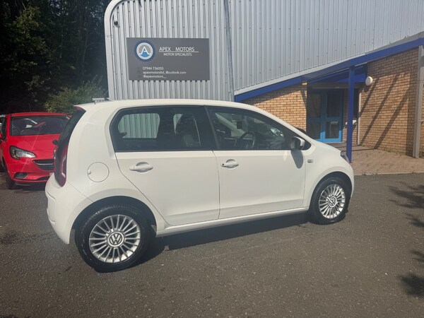 Used Volkswagen up! 2014 for sale - 75505793: Photo 2