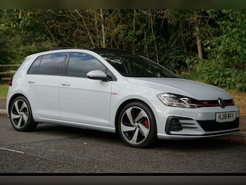 Used Volkswagen Golf 2018 for sale - 76476894: Photo