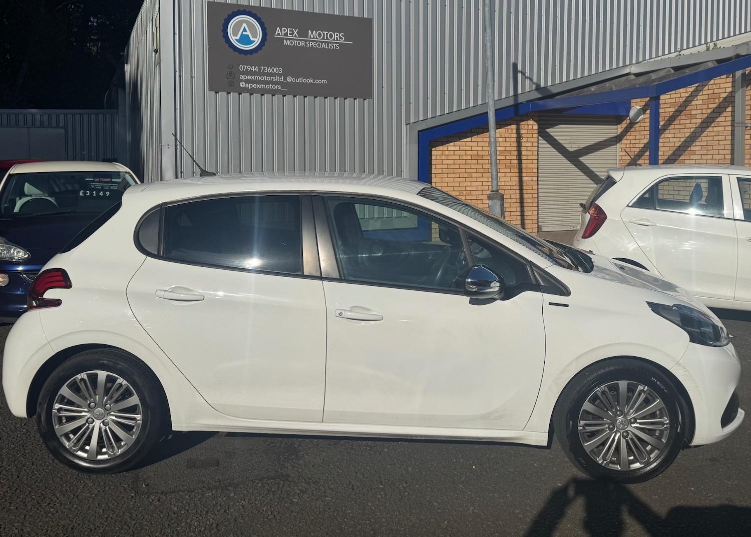 Used Peugeot 208 2019 for sale - 76077463: Photo 2