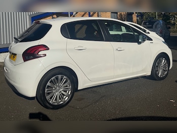 Used Peugeot 208 2019 for sale - 76077463: Photo