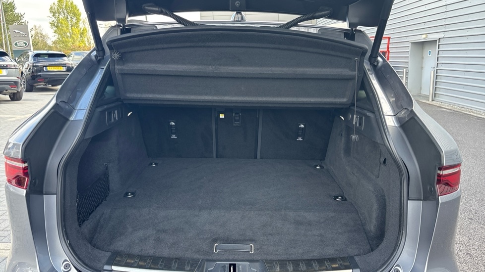 Used Jaguar F-Pace 2023 for sale - 76033870: Photo 10