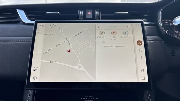 Used Jaguar F-Pace 2023 for sale - 76033870: Photo 11