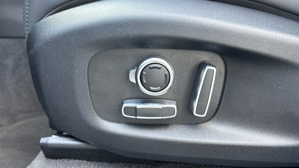 Used Jaguar F-Pace 2023 for sale - 76033870: Photo 59