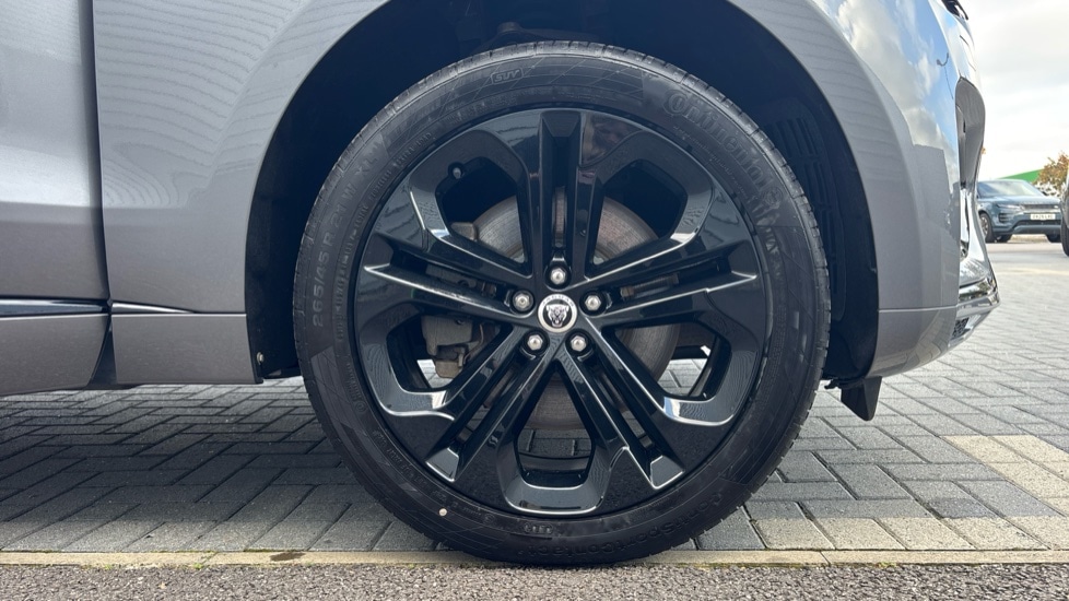 Used Jaguar F-Pace 2023 for sale - 76033870: Photo 8