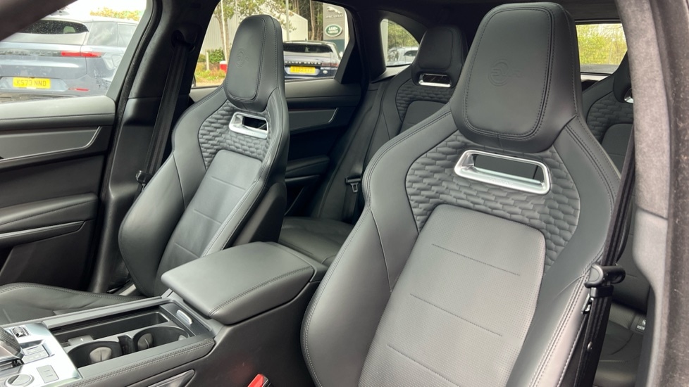 Used Jaguar F-Pace 2024 for sale - 76079093: Photo 10