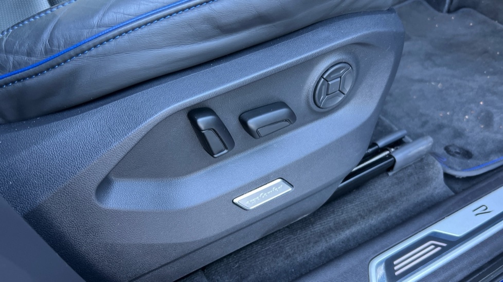 Used Volkswagen Touareg 2023 for sale - 76871541: Photo 28