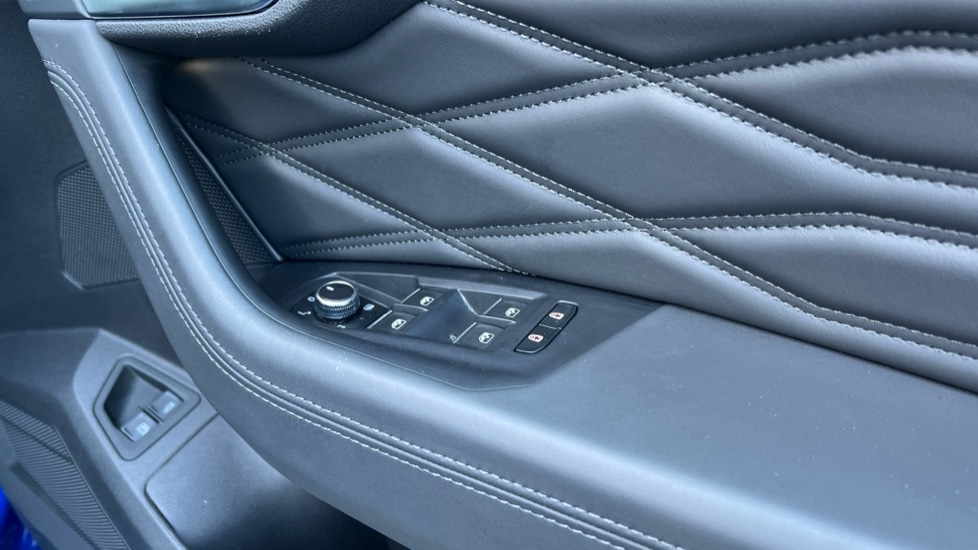 Used Volkswagen Touareg 2023 for sale - 76871541: Photo 40