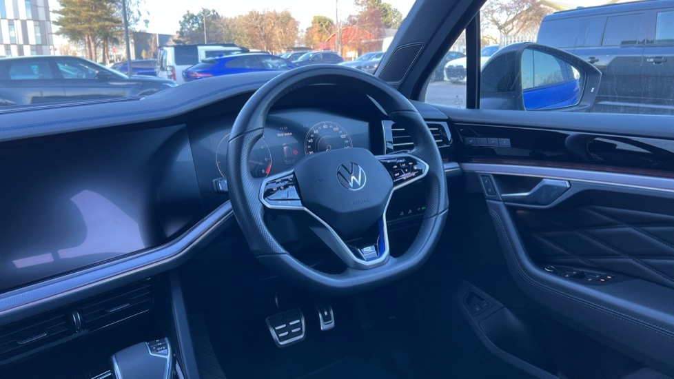 Used Volkswagen Touareg 2023 for sale - 76871541: Photo 47