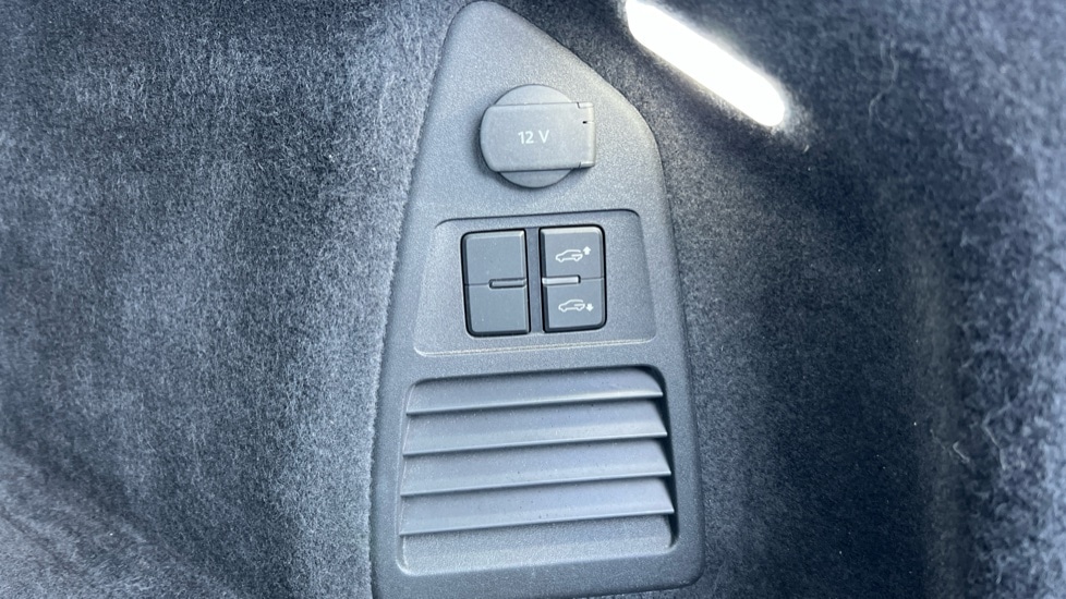 Used Volkswagen Touareg 2023 for sale - 76871541: Photo 51