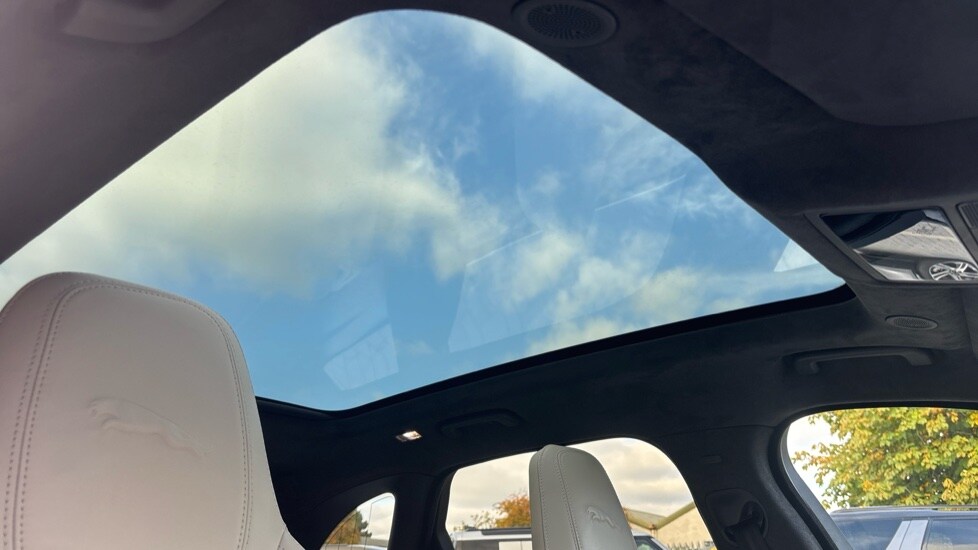 Used Jaguar F-Pace 2024 for sale - 76475192: Photo 21