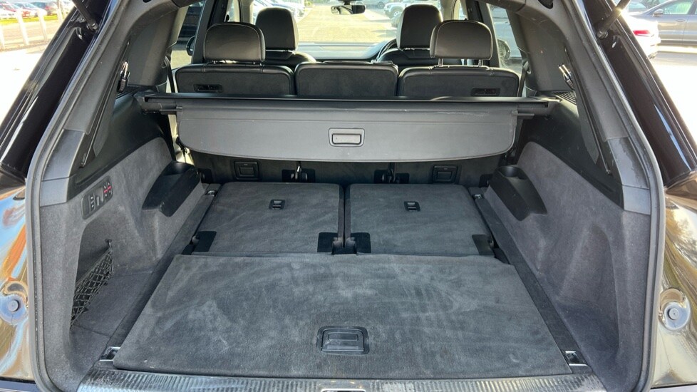 Used Audi Q7 2018 for sale - 76241586: Photo 15