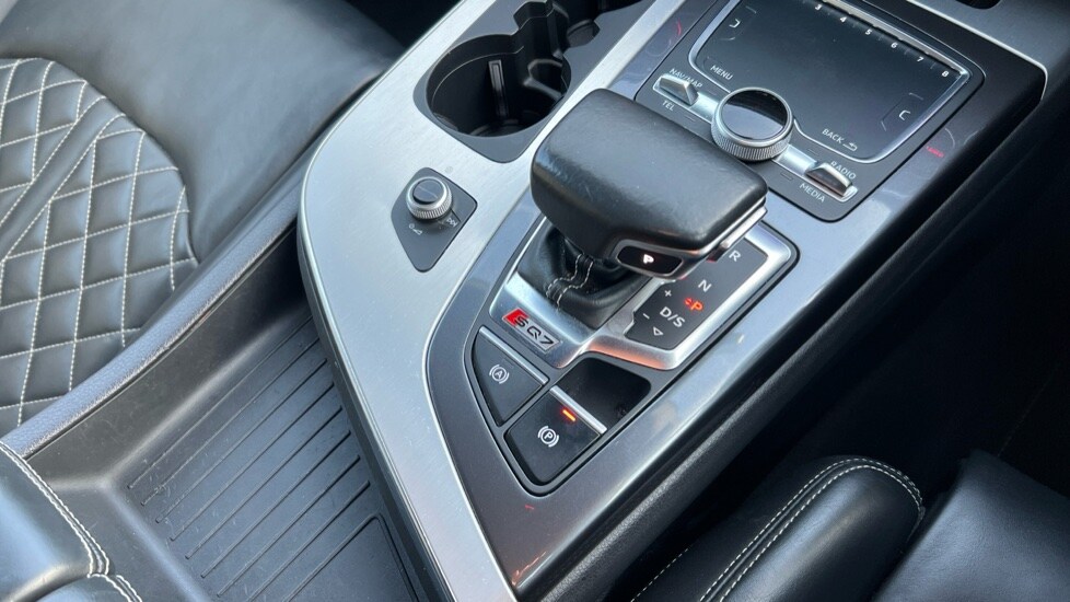 Used Audi Q7 2018 for sale - 76241586: Photo 34