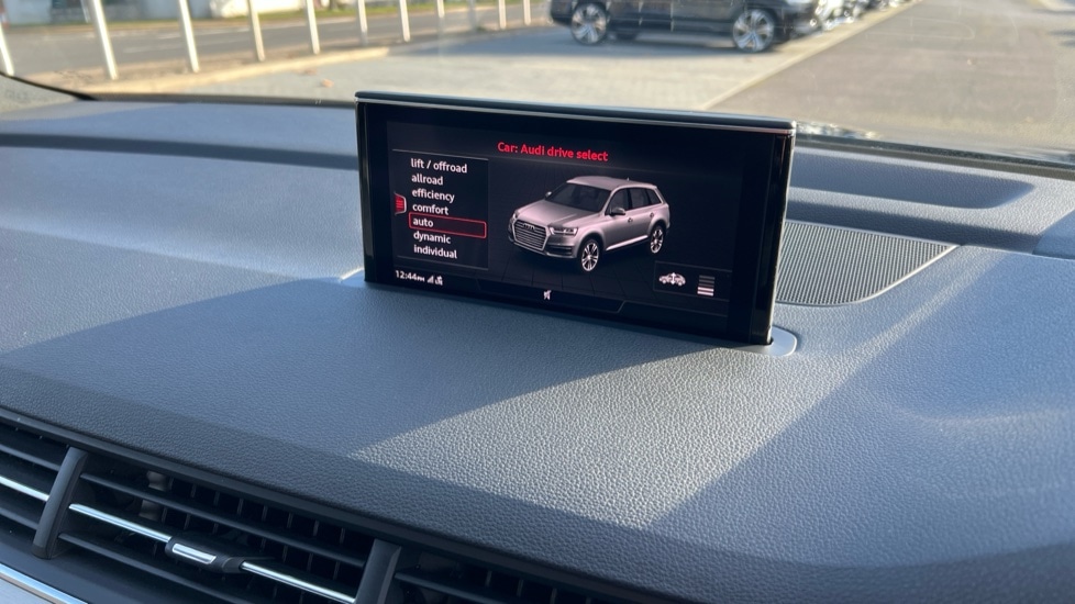 Used Audi Q7 2018 for sale - 76241586: Photo 41