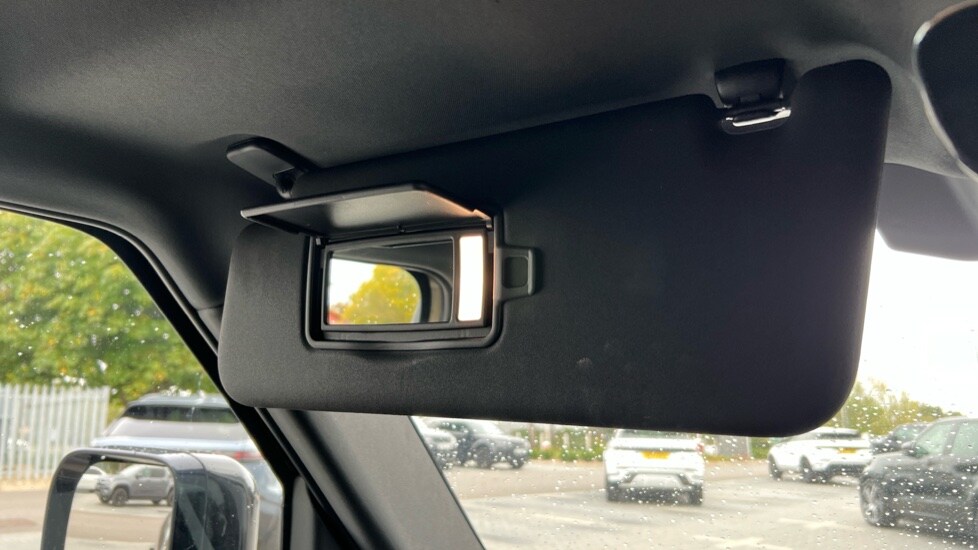 Used Land Rover Defender 2022 for sale - 76868577: Photo 54