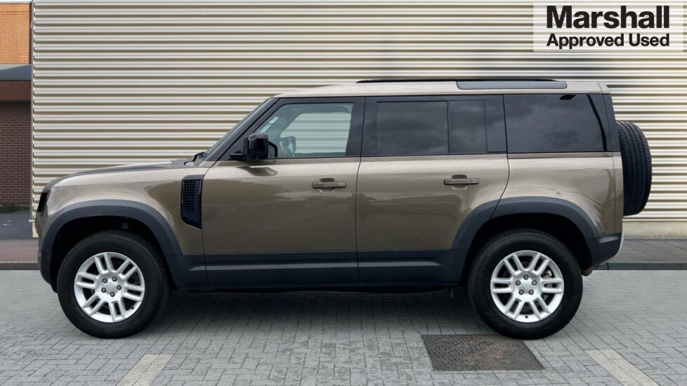 Used Land Rover Defender 2022 for sale - 76868577: Photo 6