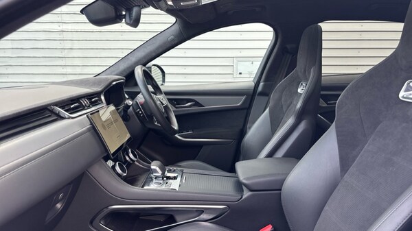 Used Jaguar F-Pace 2024 for sale - 76184053: Photo 3