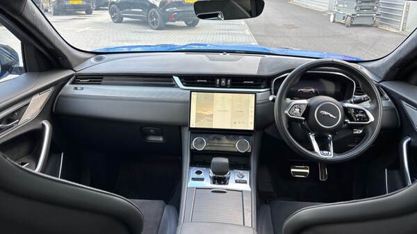 Used Jaguar F-Pace 2024 for sale - 76184053: Photo 9