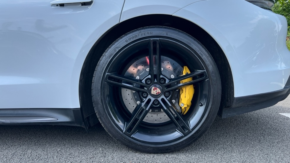 Used Porsche Taycan 2020 for sale - 76384454: Photo 18