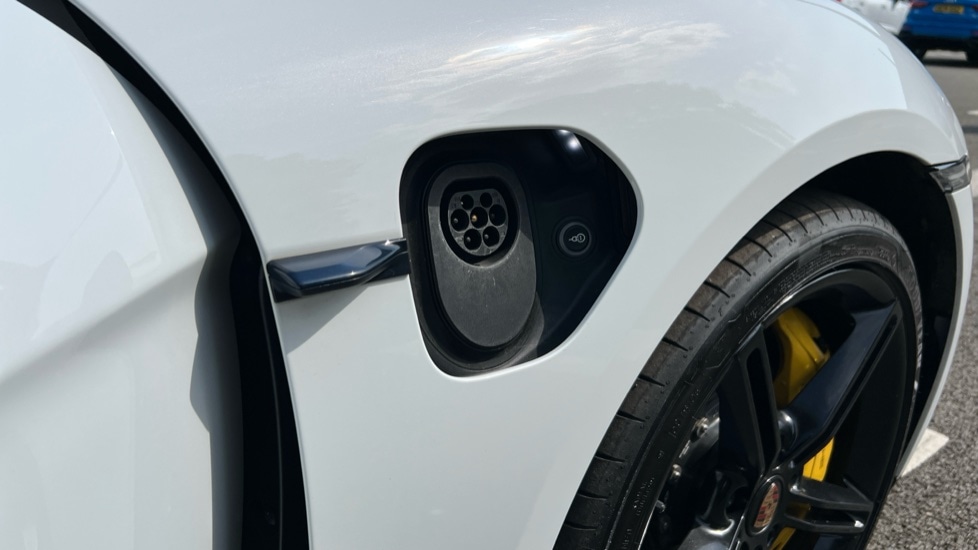 Used Porsche Taycan 2020 for sale - 76384454: Photo 21