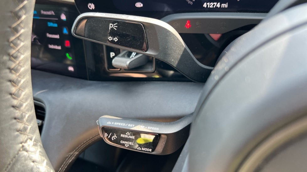 Used Porsche Taycan 2020 for sale - 76384454: Photo 25