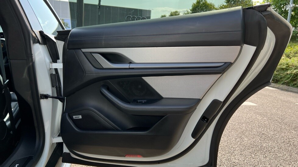 Used Porsche Taycan 2020 for sale - 76384454: Photo 39