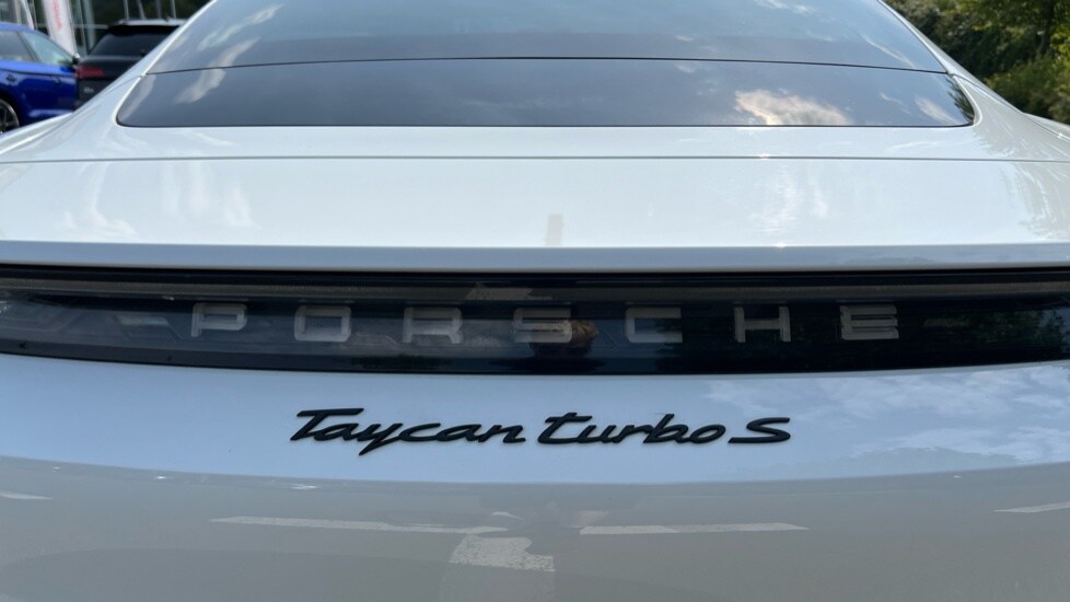 Used Porsche Taycan 2020 for sale - 76384454: Photo 45