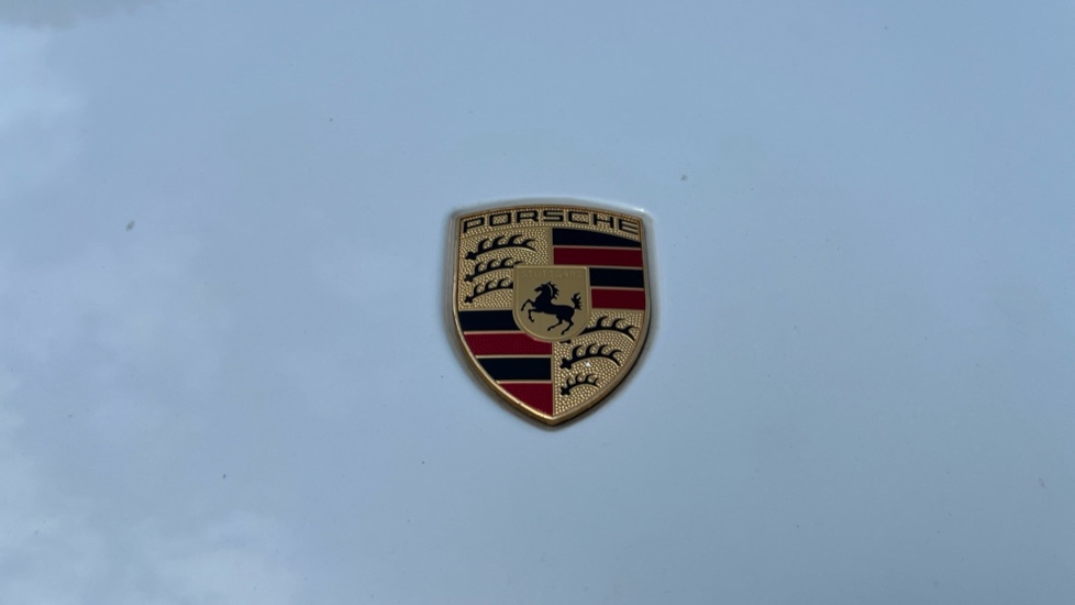 Used Porsche Taycan 2020 for sale - 76384454: Photo 48