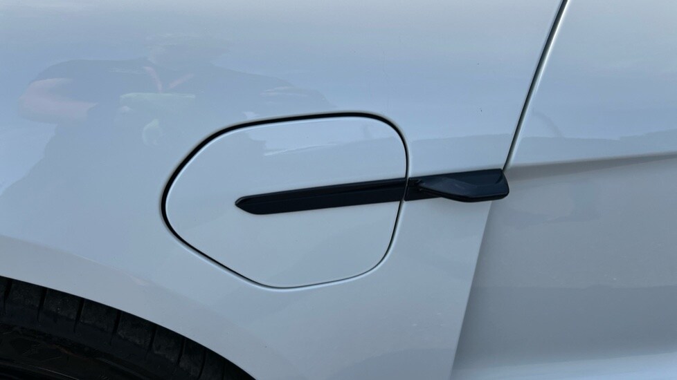 Used Porsche Taycan 2020 for sale - 76384454: Photo 51