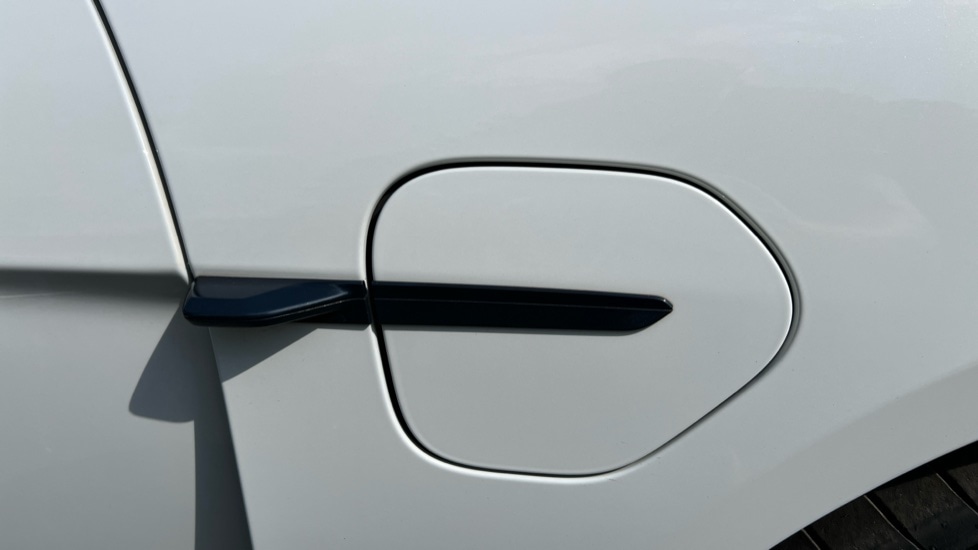 Used Porsche Taycan 2020 for sale - 76384454: Photo 53