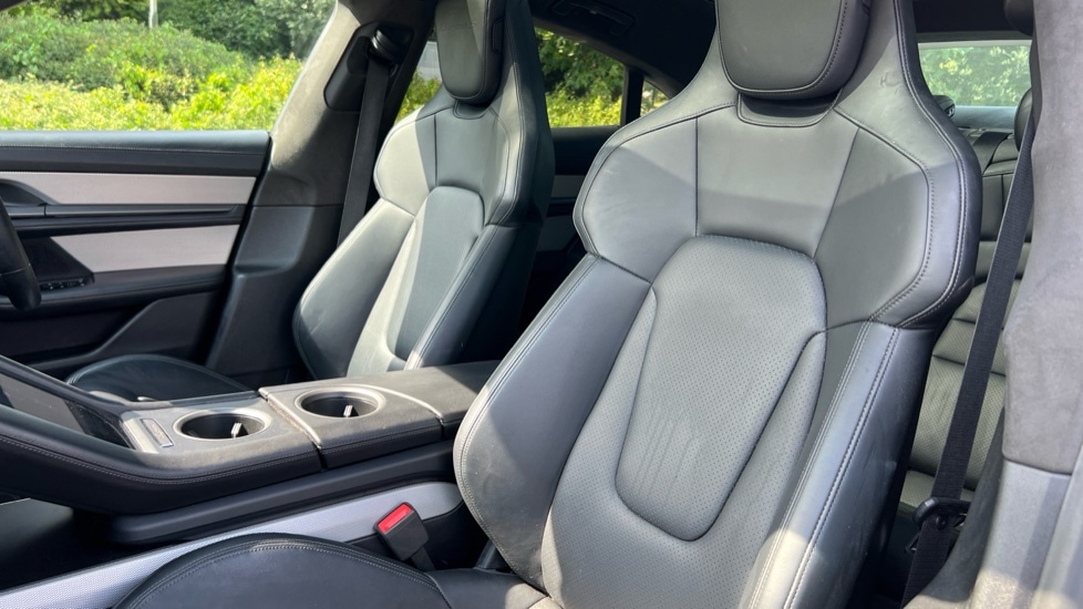 Used Porsche Taycan 2020 for sale - 76384454: Photo 62