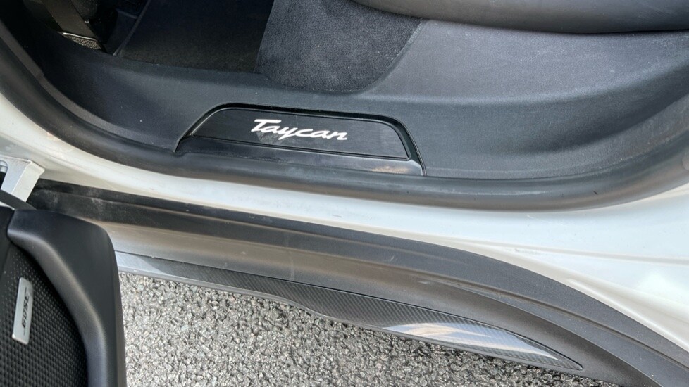 Used Porsche Taycan 2020 for sale - 76384454: Photo 67
