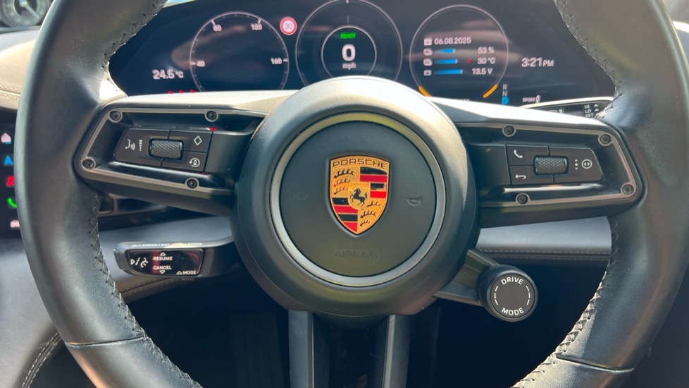 Used Porsche Taycan 2020 for sale - 76384454: Photo 72