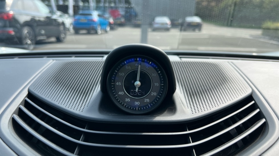 Used Porsche Taycan 2020 for sale - 76384454: Photo 73