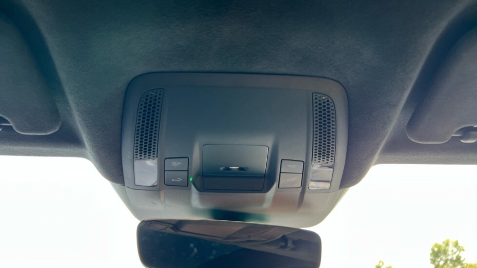 Used Porsche Taycan 2020 for sale - 76384454: Photo 77