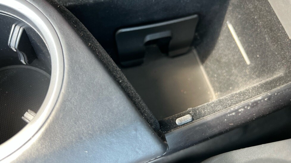 Used Porsche Taycan 2020 for sale - 76384454: Photo 80