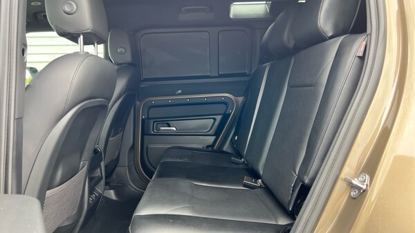 Used Land Rover Defender 2022 for sale - 75394441: Photo 14