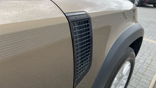 Used Land Rover Defender 2022 for sale - 75394441: Photo 21