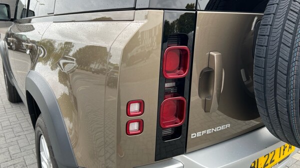 Used Land Rover Defender 2022 for sale - 75394441: Photo 25